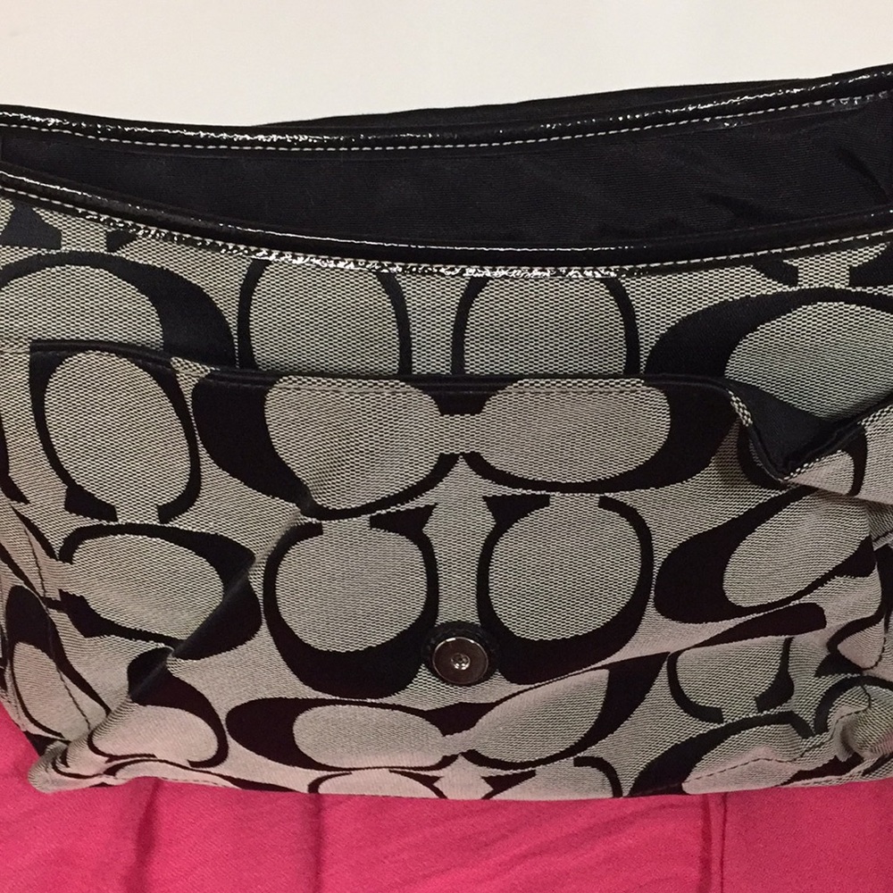 Coach - Picture 4 of 4